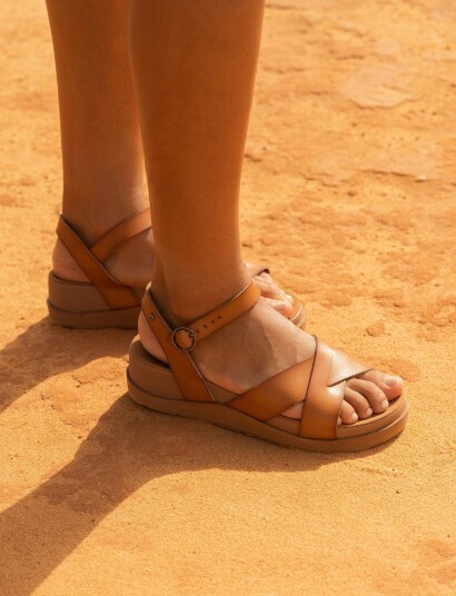 Roxy Kamila Brown 41