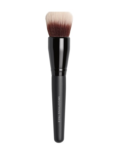 bareMinerals Brushes & Tools Smoothing Face Brush - Nude - ONE SIZE bareMinerals Brushes & Tools Smoothing Face Brush - Nude - ONE SIZE