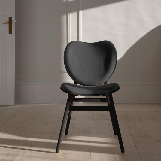 Umage A Conversation Piece Spisestol Black Oak/Shadow Umage A Conversation Piece Spisestol Black Oak/Shadow
