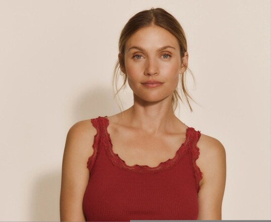 Rosemunde Rwbabette Silk Sl U Neck Long Lace Top Red XL