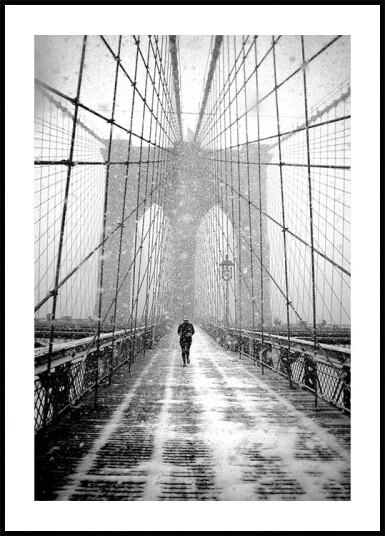 New York Walker in Blizzard Brooklyn Bridge Plakat Plakat / 21x30cm