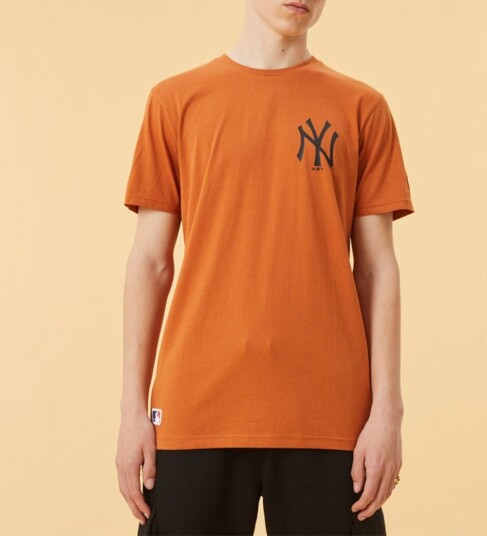 New Era T skjorte New York Yankees Oransje New Era Medium T skjorte New Era T skjorte New York Yankees Oransje New Era Medium T skjorte