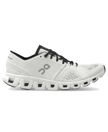 On Running Cloud X Women White/Black 37,5