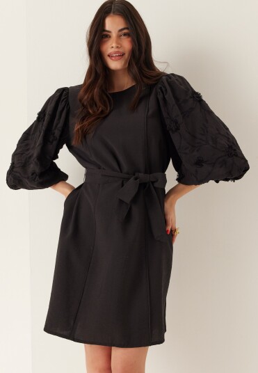 Vila Vimala O neck 3/4 EMB. DRESS