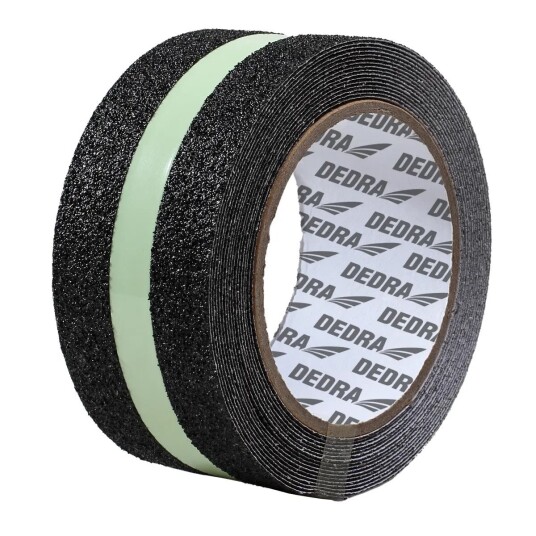 Dedra Sklisikker Tape Svart Med Selvlysende Stripe 50mm x 5m Dedra Sklisikker Tape Svart Med Selvlysende Stripe 50mm x 5m