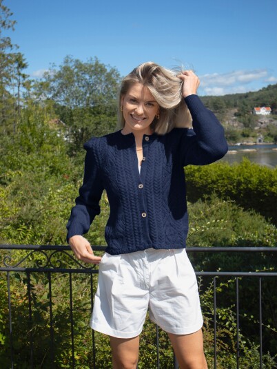 Du Store Alpakka 130 03b Tresser cardigan Sterk