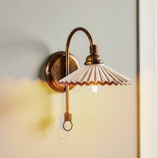 ONLI Vegglampe Rosina bronse med rosa keramisk skjerm ONLI Vegglampe Rosina bronse med rosa keramisk skjerm