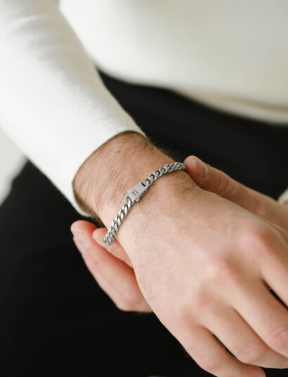 Steel & Barnett Svelte Stephen   Silver   L 22   23 cm