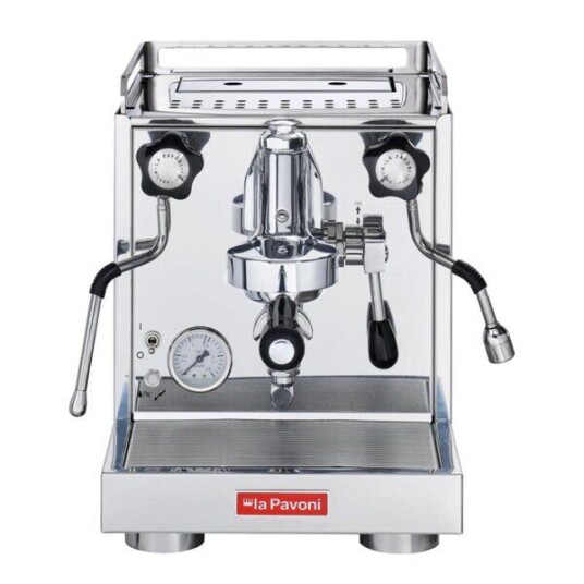 La Pavoni Cellini Classic 2,9L Espressomaskin i Rustfritt Stål La Pavoni Cellini Classic 2,9L Espressomaskin i Rustfritt Stål