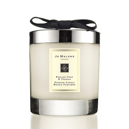 English Pear & Freesia Scented Candle 200 g English Pear & Freesia Scented Candle 200 g