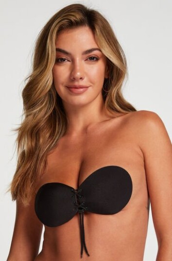 Hunkem�ller Klebe-BH med pushup Svart E Hunkem�ller Klebe-BH med pushup Svart E