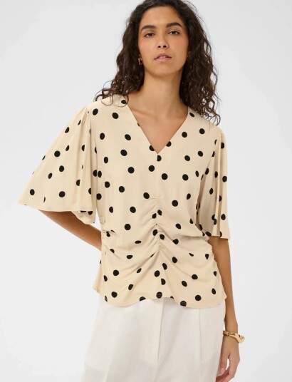 Soaked Slarjana Ruching Blouse Ss   CreaM