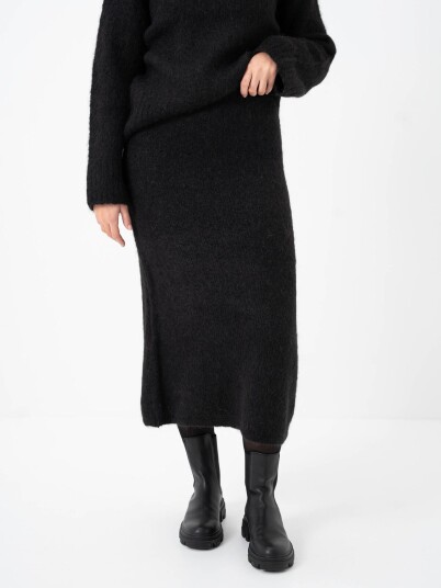 Selected Femme Gabella High Waisted Midi Knit Skirt Sort XS Selected Femme Gabella High Waisted Midi Knit Skirt Sort XS