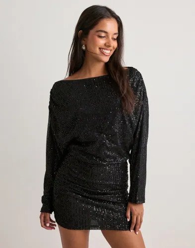 Nelly   Svart   Slouchy Sequin Dress