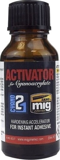 Vallejo Ammo: Activator For Cyanoakrylat 20 Ml 