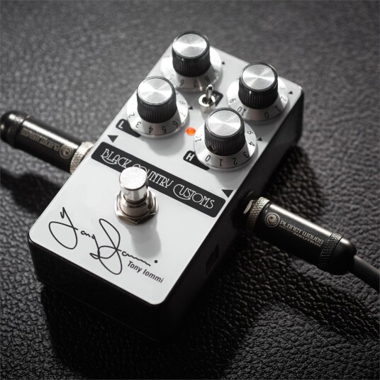 Laney Tony Iommi Boost Pedal By Black Country Customs Laney Tony Iommi Boost Pedal By Black Country Customs
