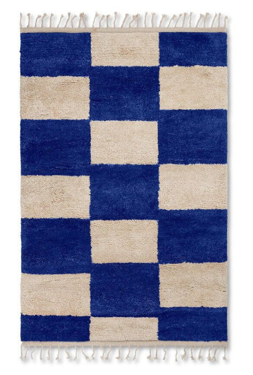 ferm LIVING Mara teppe Bright blue/off-white, l, 120 x 180 cm