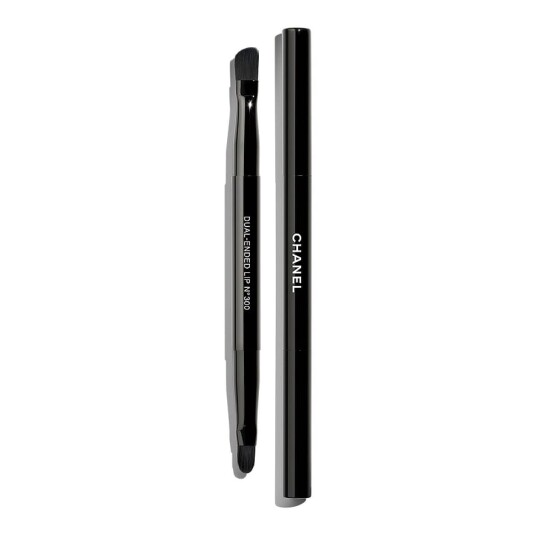 DUAL ENDED LIP BRUSH N°300 Dual Tip Lip Brush DUAL ENDED LIP BRUSH N°300 Dual Tip Lip Brush