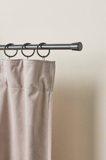 Jotex TWIGGY gardinstang 160-300 cm Svart 1725116-01-0 1725116-02-0