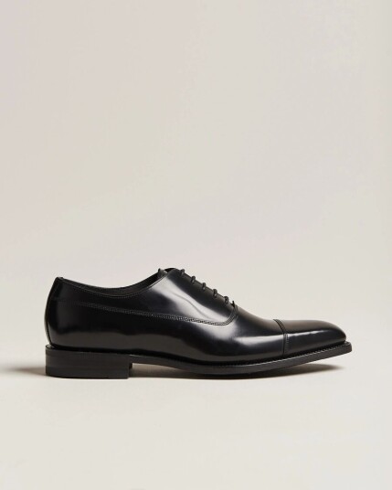 Loake Shoemakers Truman Polished Oxford Toe Cap Black Loake Shoemakers Truman Polished Oxford Toe Cap Black