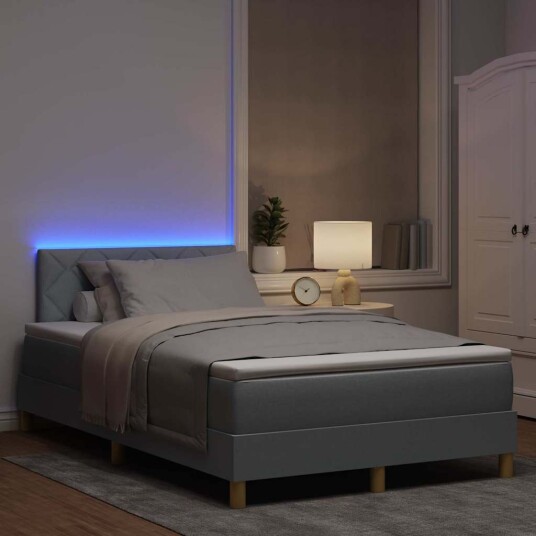 Box Spring Seng med Madrass & LED Lysegrå 120x190 cm Stoff