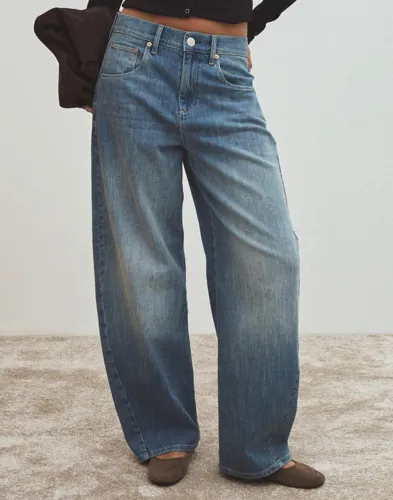 Nelly Blå Twisted Barrel Buckle Jeans