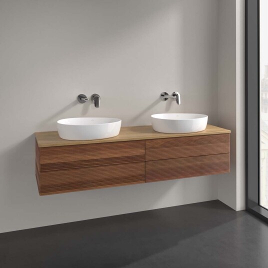 Villeroy & Boch Antao Servantskap med 4 skuffer 160x50x36 cm u/lys Valnøtt/Eik Villeroy & Boch Antao Servantskap med 4 skuffer 160x50x36 cm u/lys Valnøtt/Eik