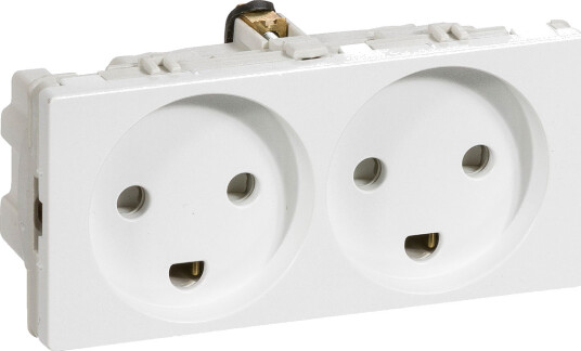 Lauritz Knudsen Fuga Dobbel USB-uttak USB-A/C 2400mA (1 Modul) Hvit