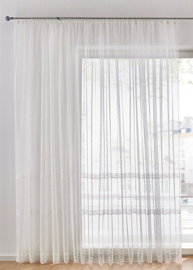 bonprix Jacquard-gardin 10 (H/B: 245/450 cm),3 (H/B: 145/300 cm),5 (H/B: 175/300 cm),6 (H/B: 175/450 cm),7 (H/B: 225/300 cm),9 (H/B: 245/300 cm),4 (H/B: 145/450 cm),8 (H/B: 225/450 cm) hvit