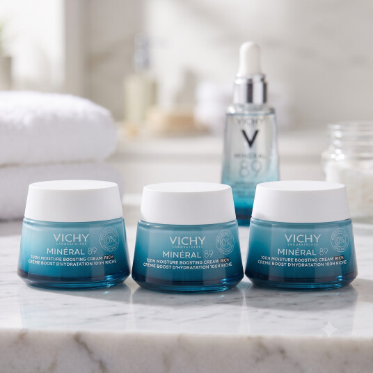 Vichy Minéral 89 100H Moisture Boosting Cream Parfymefri 50 ml 3 stykker Vichy Minéral 89 100H Moisture Boosting Cream Parfymefri 50 ml 3 stykker