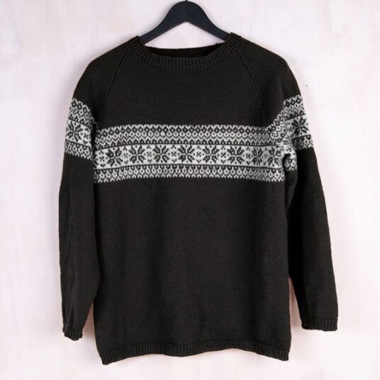 Bluum Strikkegenser Stjerne dame v2 Koksgrå garnpakke i Pure Eco Baby Wool