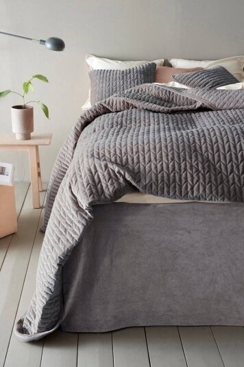 Jotex TILY sengepakke - enkeltseng 90 cm, sengekappe 45 cm Grå 1563719-05-22 1563722-02-08