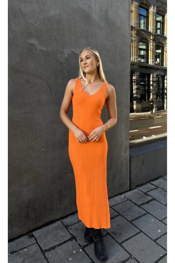 Urban Pioneers Stine Midi Dress