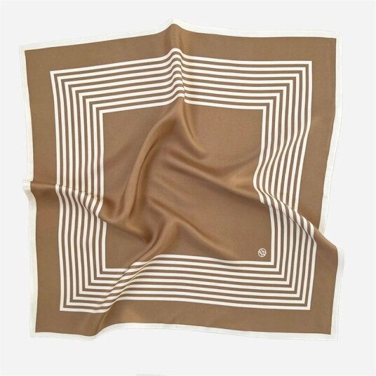 Le Scarf No. 9 Silk Scarf Camel & White Beige OS