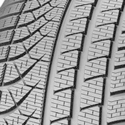 Pirelli P Zero Winter ( 245/50 R19 105H XL *, med felgbeskyttelse (MFS) )