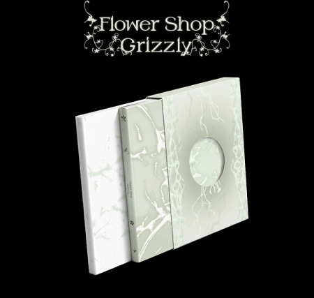 Grizzly Flower Shop incl. 200pg Photobook, 4 Postcards, Keyring, Bookmark, Photocard + Sticker Set CD