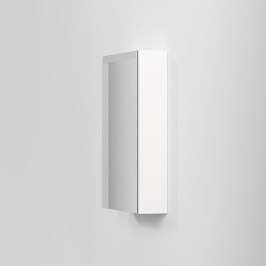 INR Iconic Nordic Rooms Stage Speilskap med Stikkontakt 60cm / Pure White INR Iconic Nordic Rooms Stage Speilskap med Stikkontakt 60cm / Pure White