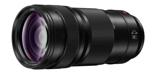 Panasonic Lumix S PRO S-R70200 telephoto zoom lens 70 mm 200 mm Panasonic Lumix S PRO S-R70200 telephoto zoom lens 70 mm 200 mm