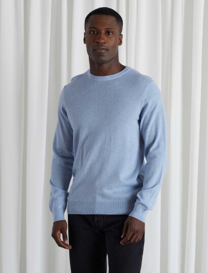 Davida Cashmere Man O Neck Plain   Blue   M