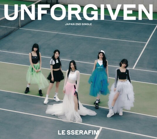 Le Sserafim Unforgiven Version A CD Le Sserafim Unforgiven Version A CD