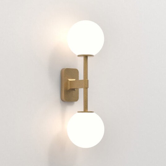 Astro Lighting Tacoma Twin vegglampe IP44 - Antikk messing/Opal kuppel