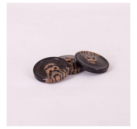 Knapp av resirkulert plastikk Sort og brun, 18mm