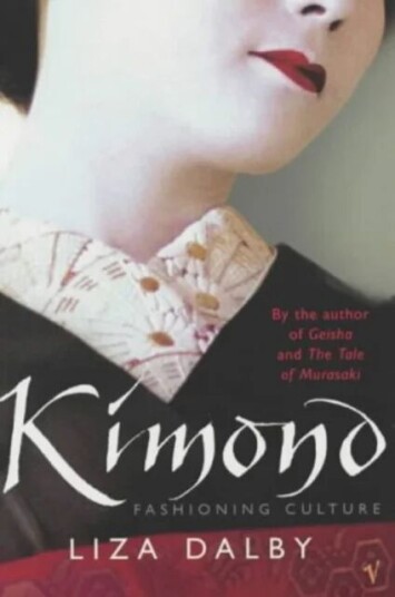 Kimono Av Liza Dalby
