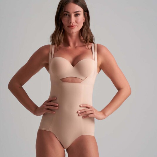 Bye Bra Forming av kroppen Smooth Essentials Bodysuit Wyob light support Beige Bye Bra Forming av kroppen Smooth Essentials Bodysuit Wyob light support Beige