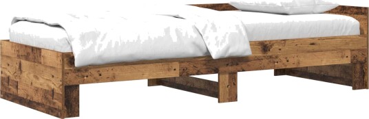  Sengestamme med hodegatt Gammelt tre 80 x 200 cm Konstruert tre
