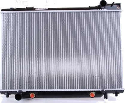 Radiator NISSENS 647451