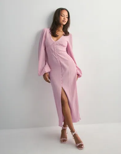 Nelly Rosa Buttoned Structure Dress