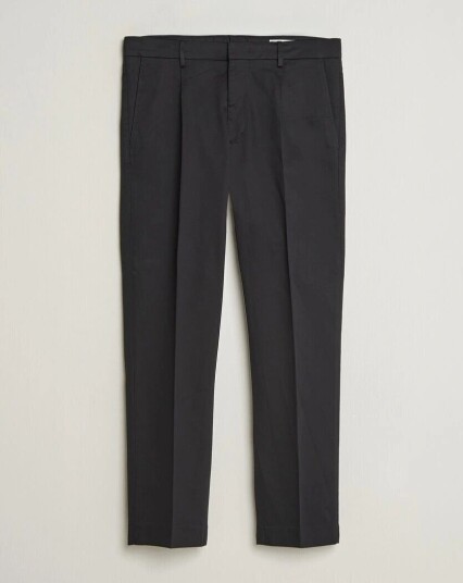 NN07 Bill Pleated Cotton Chinos Black