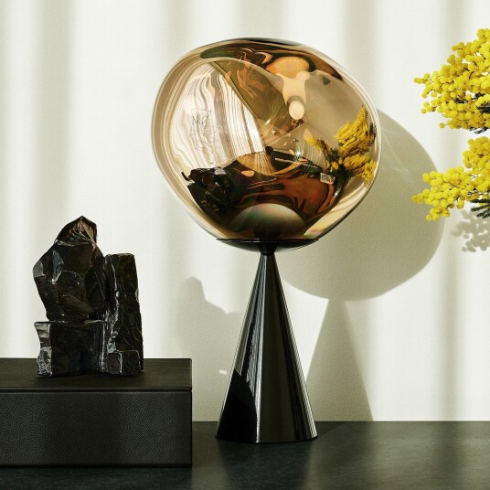 Melt Cone Fat bordlampe gull/svart   Tom Dixon   Stue   Design   Metall   Med skjerm