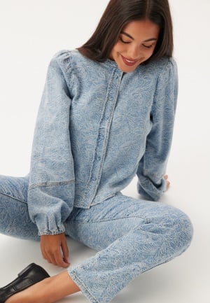 VILA Vichris L/S DENIM SHIRT DENIM Light Blue Denim Aop:jaquard 44 VILA Vichris L/S DENIM SHIRT DENIM Light Blue Denim Aop:jaquard 44